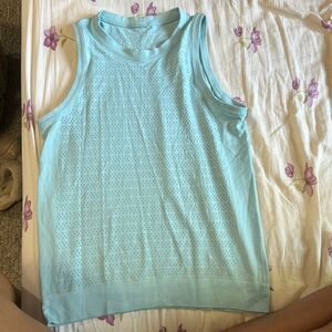 Lululemon tank size 6